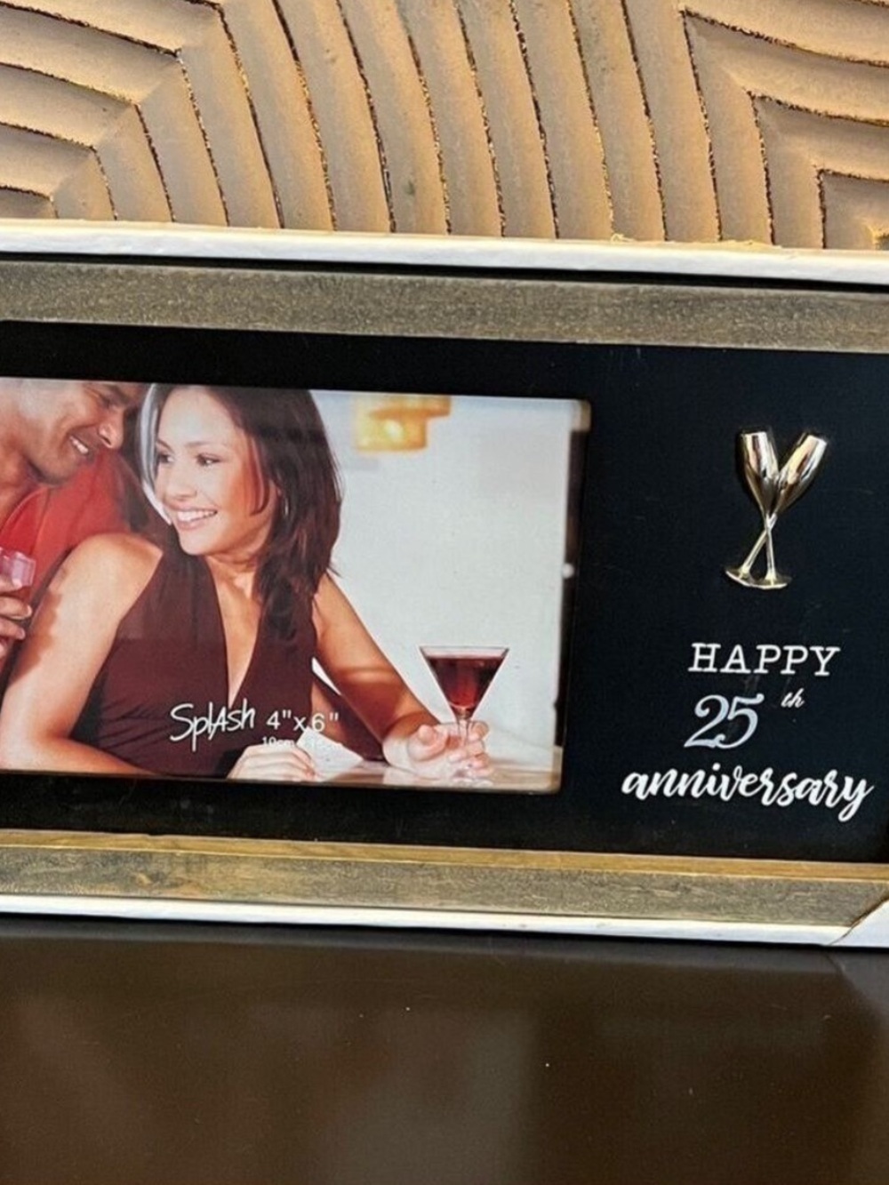 🛍️ 3/$30 or 2/$20 🛍️ NIB 25th Anniversary Wood Photo Frame Champagne Glasses